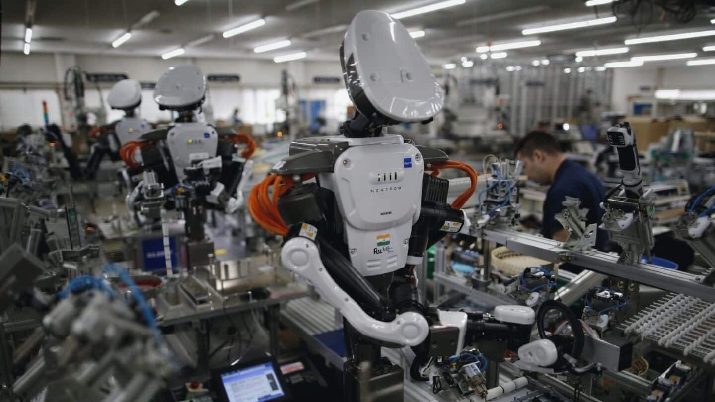 Chimelong Spaceship Park in Zhuhai opens with over 300 robots