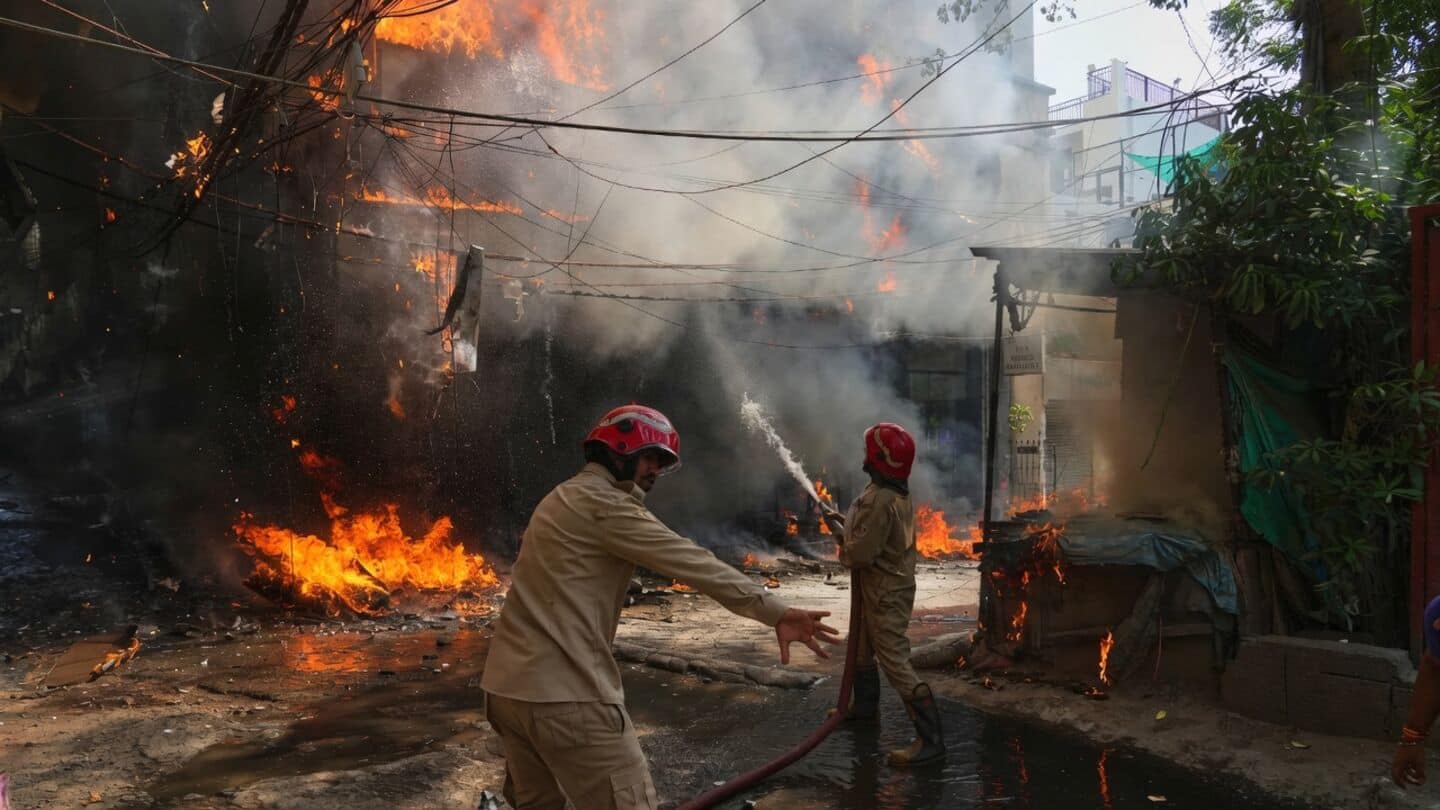 Malviya Nagar B&B fire kills 23 owner denied hotel license