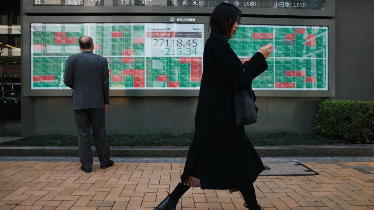 Japan's Nikkei rises 2% on AI and semiconductor gains