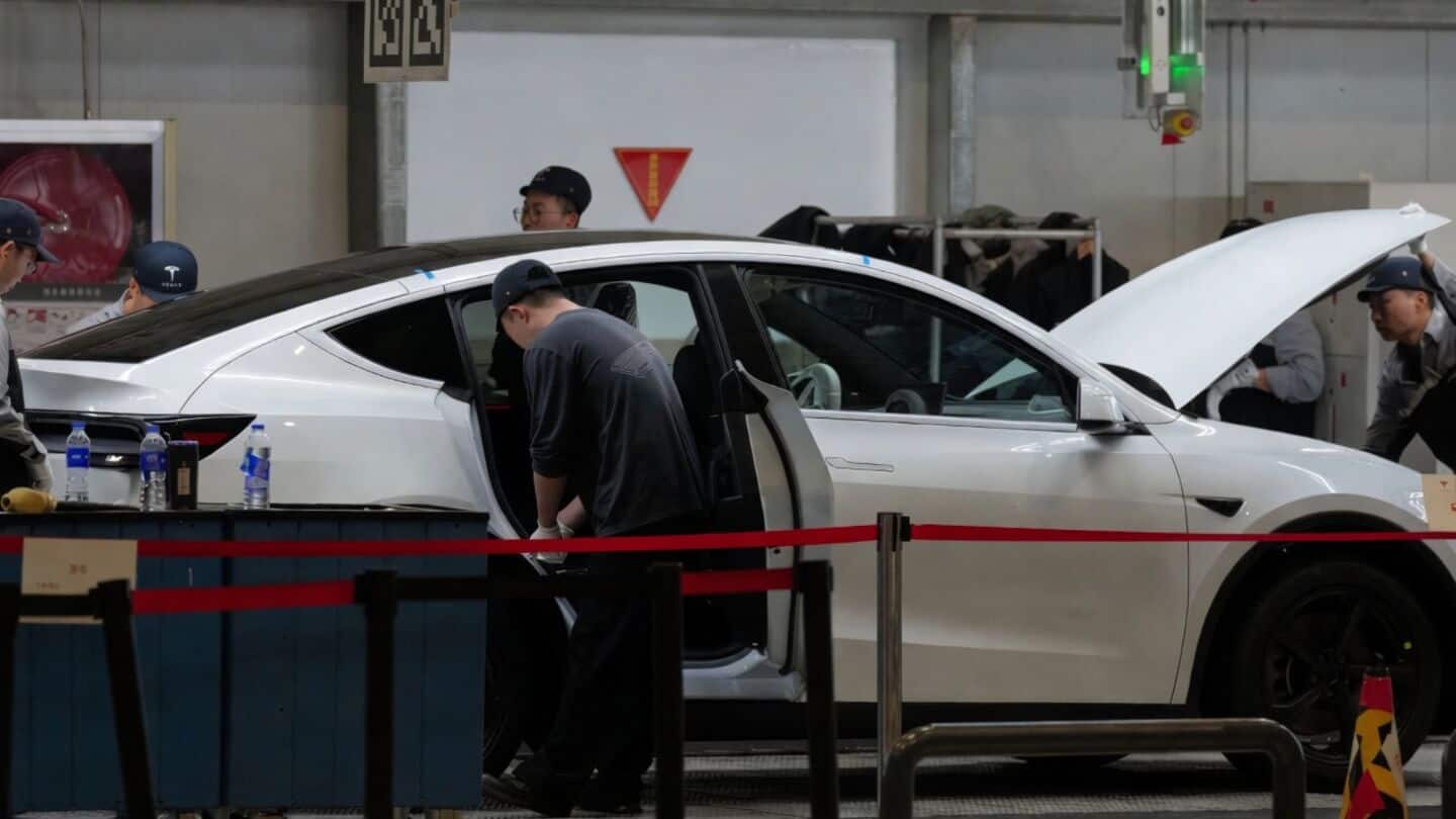 Tesla and 8 carmakers recall 4.3 million cars in China