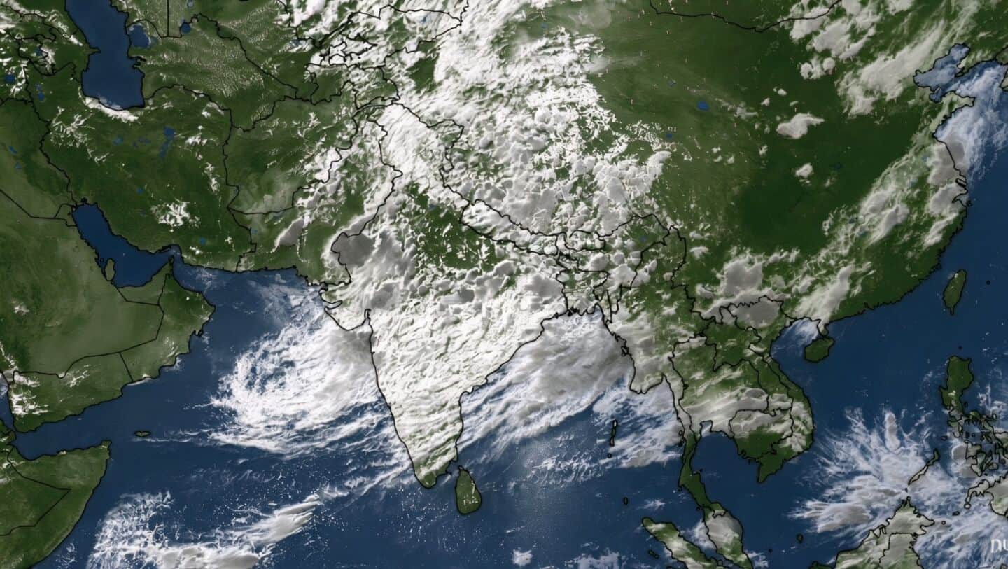 Satellite images reveal monsoon band from India to South Korea