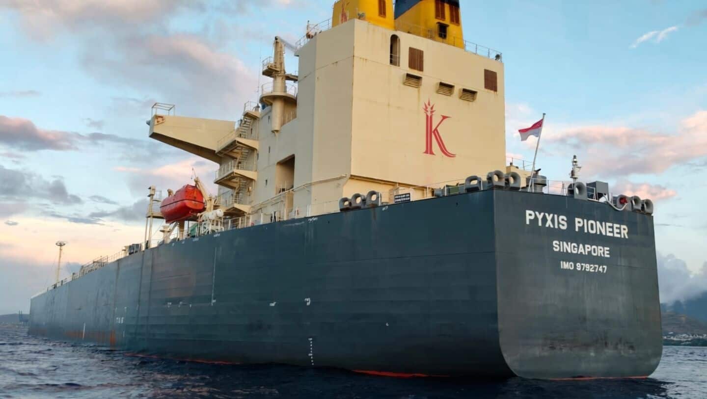 'Pirates, rough weather threaten on Gulf of Aden voyage'