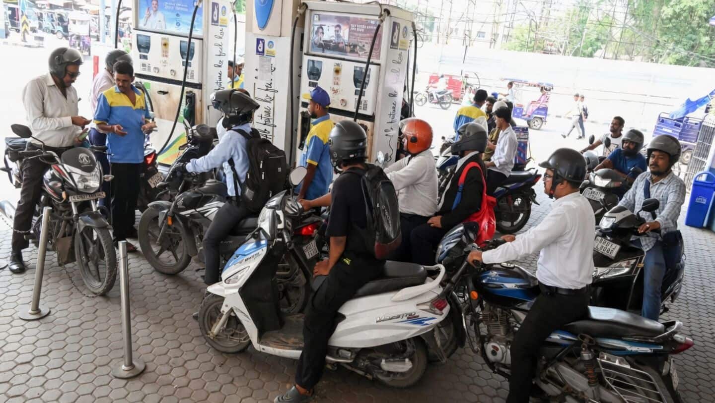 Fuel prices steady in major Indian cities after earlier jump