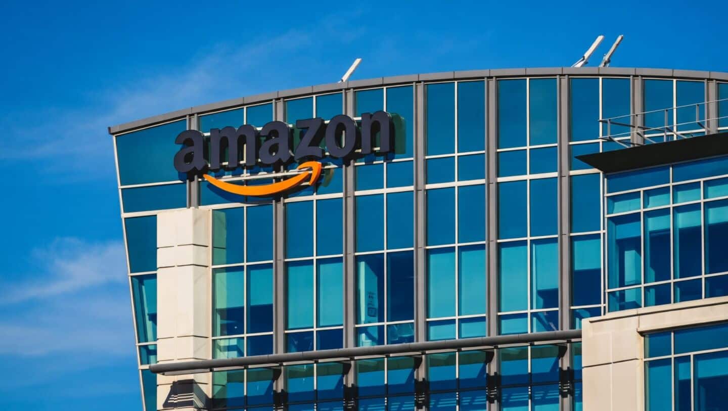 Amazon returns to China, opens Shenzhen hub to help exporters