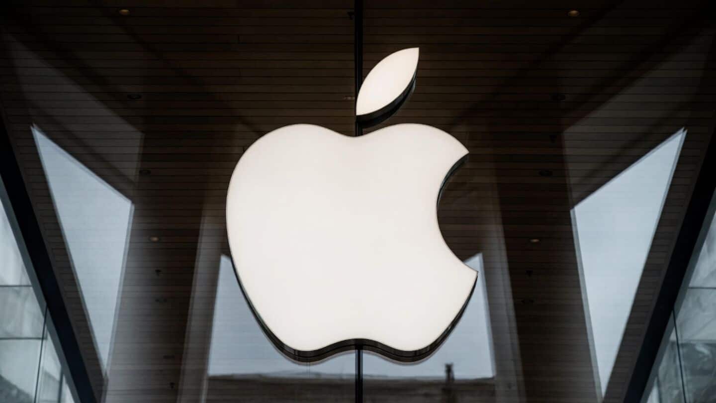 Apple releases macOS Tahoe 26.6.1 to patch screen sharing flaw