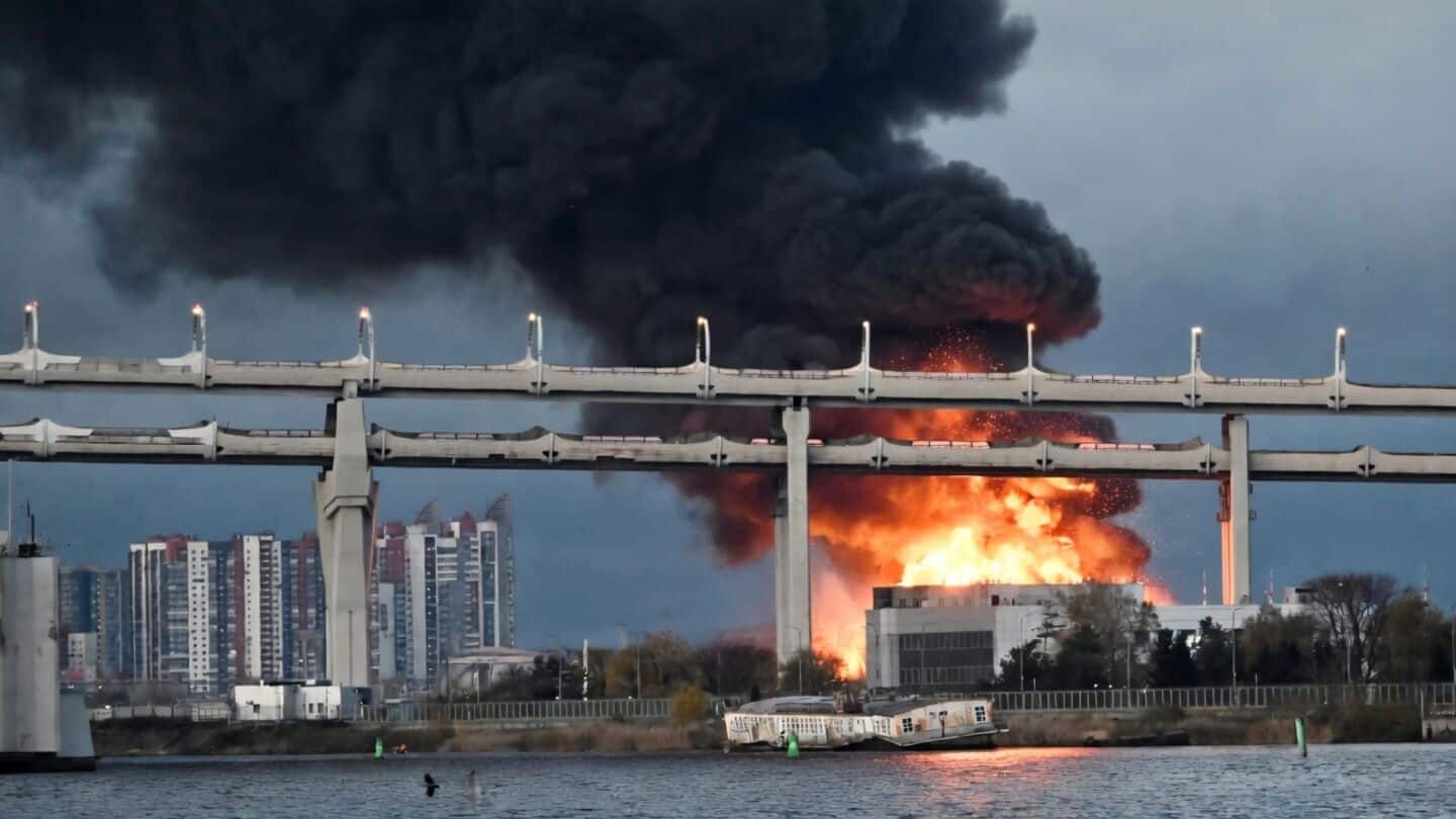 Crude oil near $109 amid Ukraine drone strikes and conflict