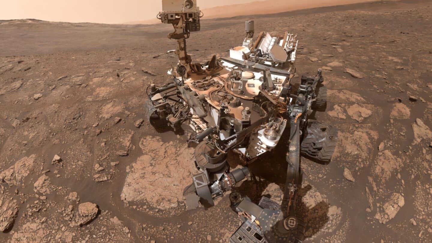 NASA's Curiosity finds 7 organics in 3.5-billion-year-old Gale Crater lakebed