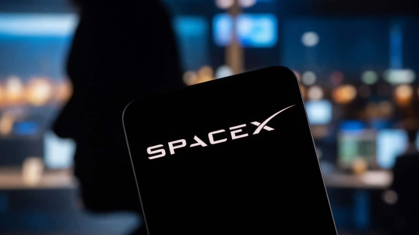 SpaceX delays Starship launch after tower arm hydraulic pin stuck