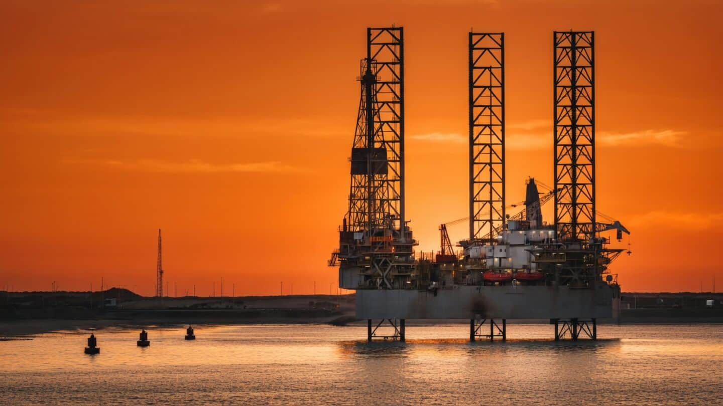 Oil prices steady amid US airstrikes and Iran targeting Kuwait