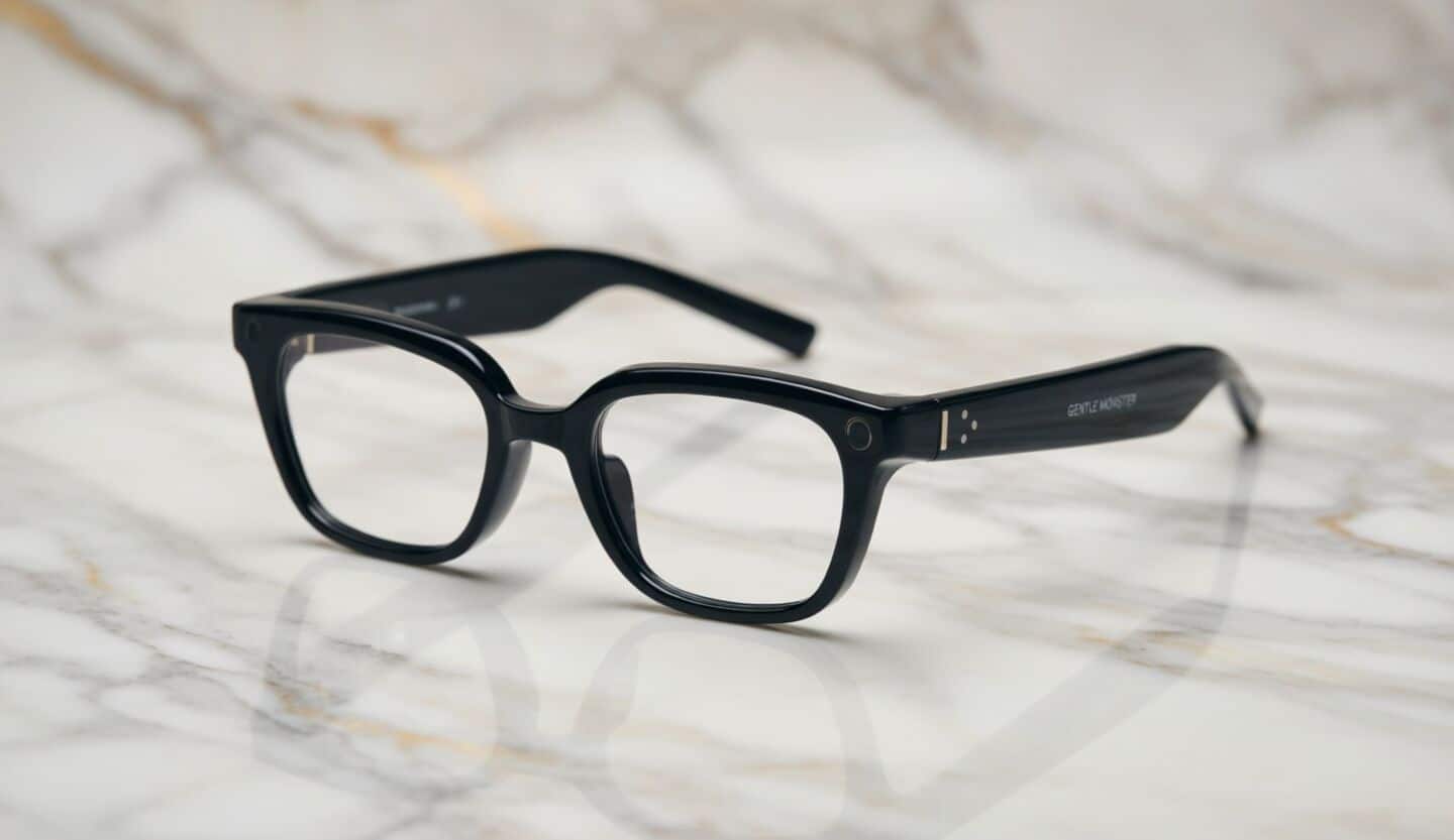 Samsung unveils its 1st AI-powered smart glasses in London today