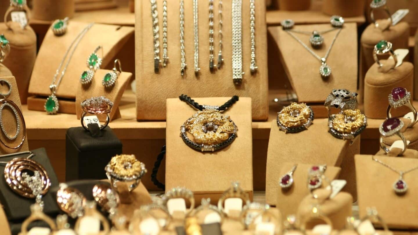Lalithaa Jewellery nets ₹508cr from 22 anchor investors ahead IPO