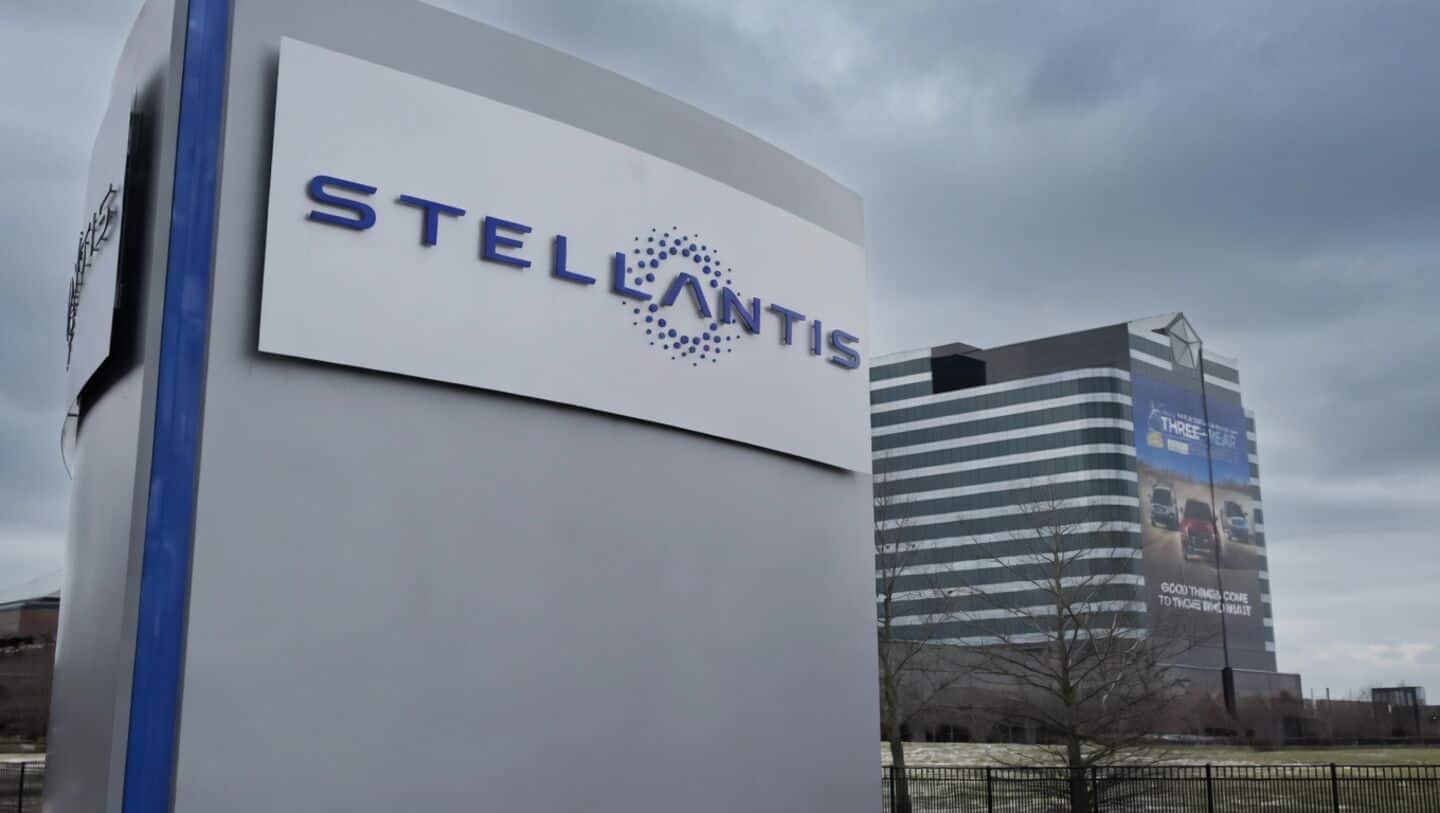 Stellantis raises €5 billion via hybrid bond offering