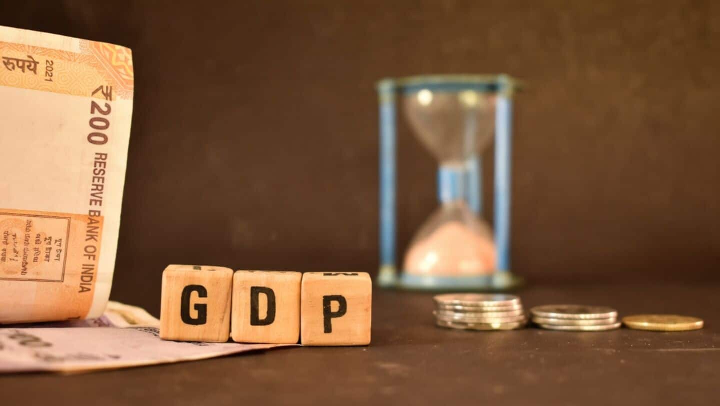 CareEdge Ratings: $100 oil could cut India GDP to 6.5%