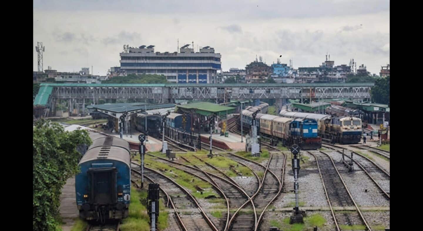 Landslide on Lonavala Karjat route cancels 26 trains, diverts 47