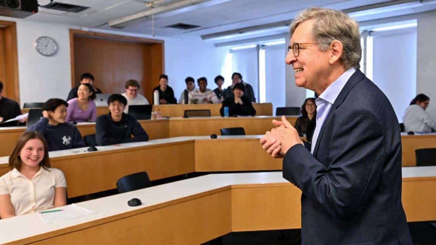 Columbia students cheer Michael Woodford on day of Nobel win