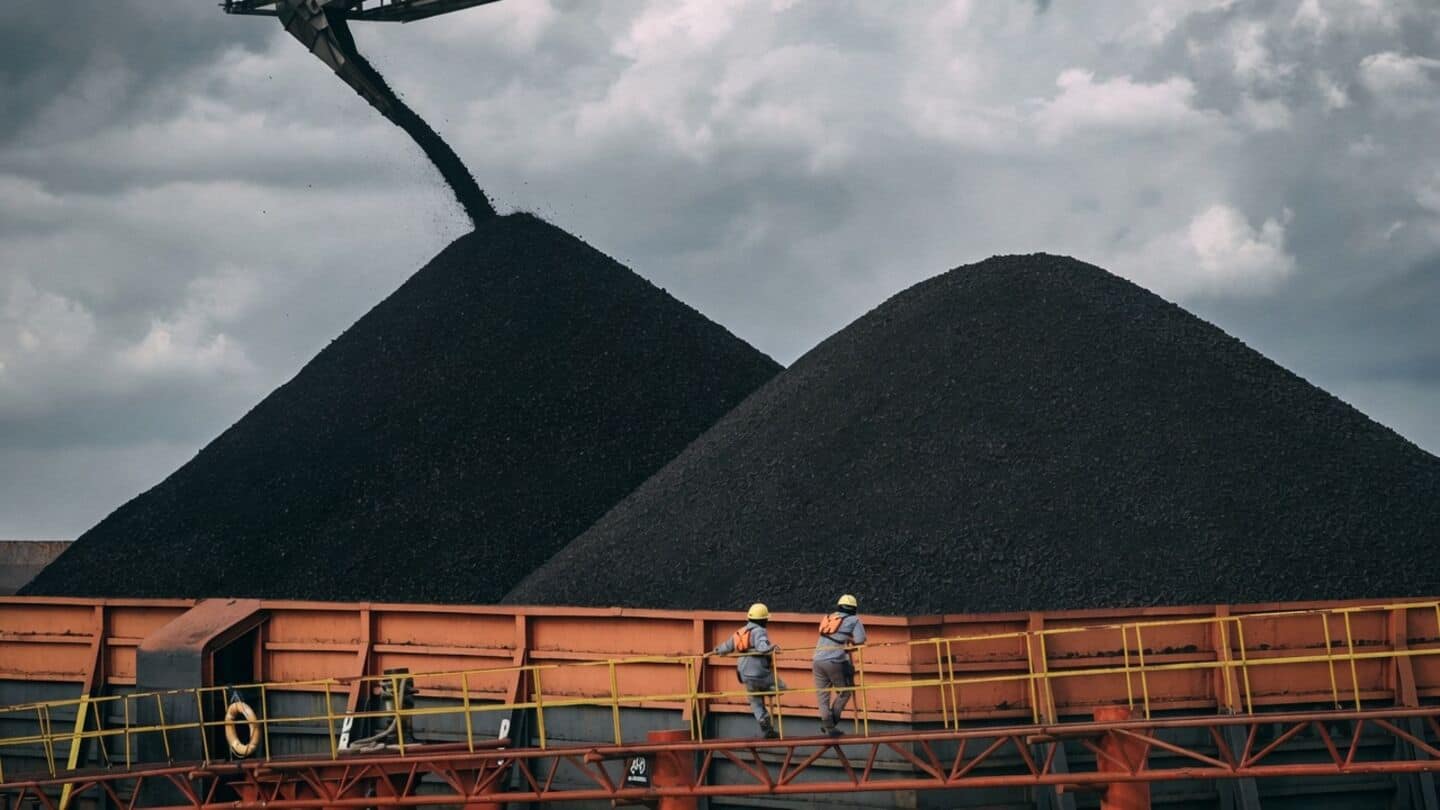 India's power plant coal stocks hit 4-year low 28.36 MT