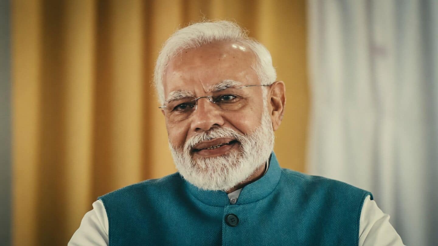 Narendra Modi tells officials to blend AI with human judgment