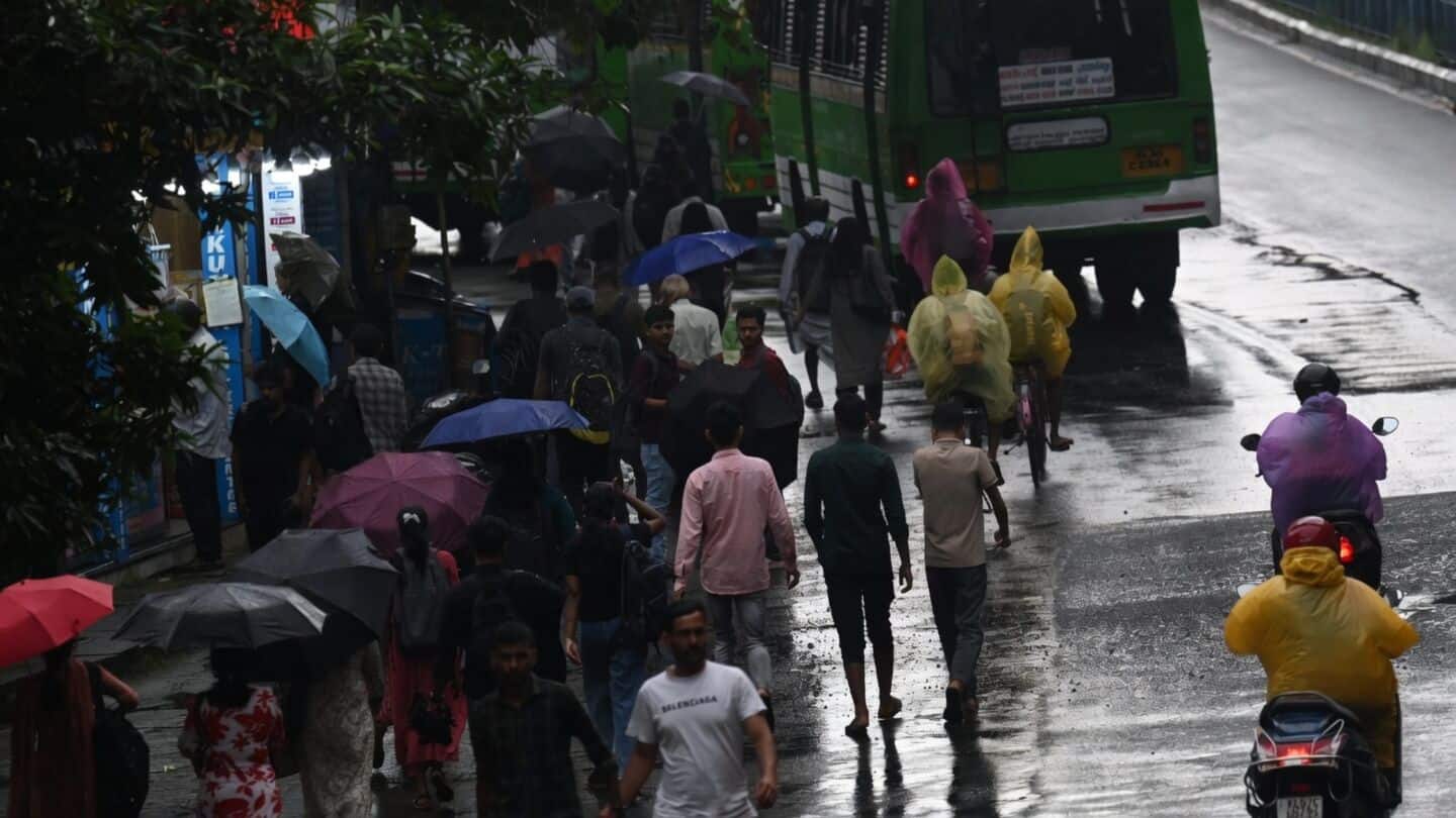 Heavy rain batters Kerala, flash flood warnings and IMD alert