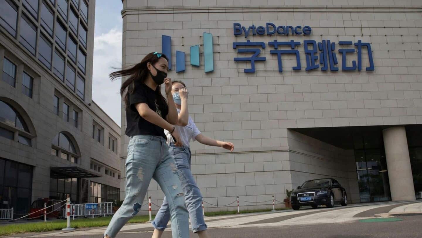 China's tech titans spent $618 million on AI chatbots during LNY