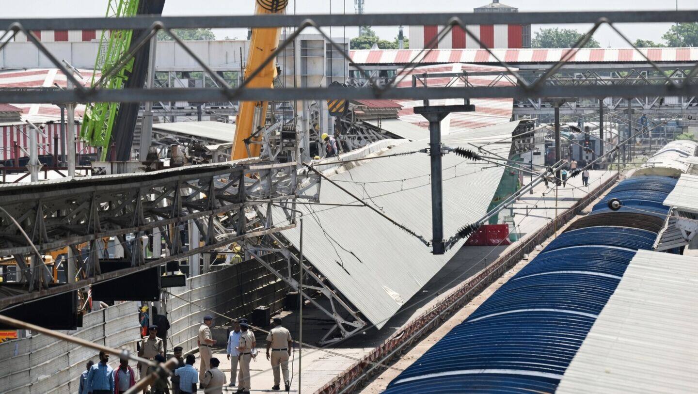 Lucknow Junction platform shed collapses injuring TTE Amit and passengers