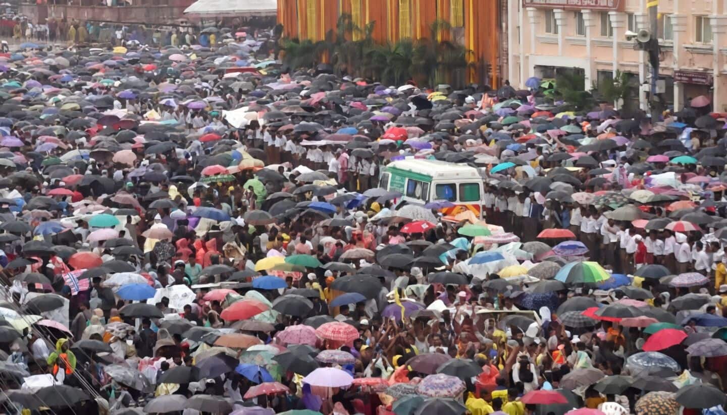 Puri Rath Yatra draws massive crowds amid heavy rain