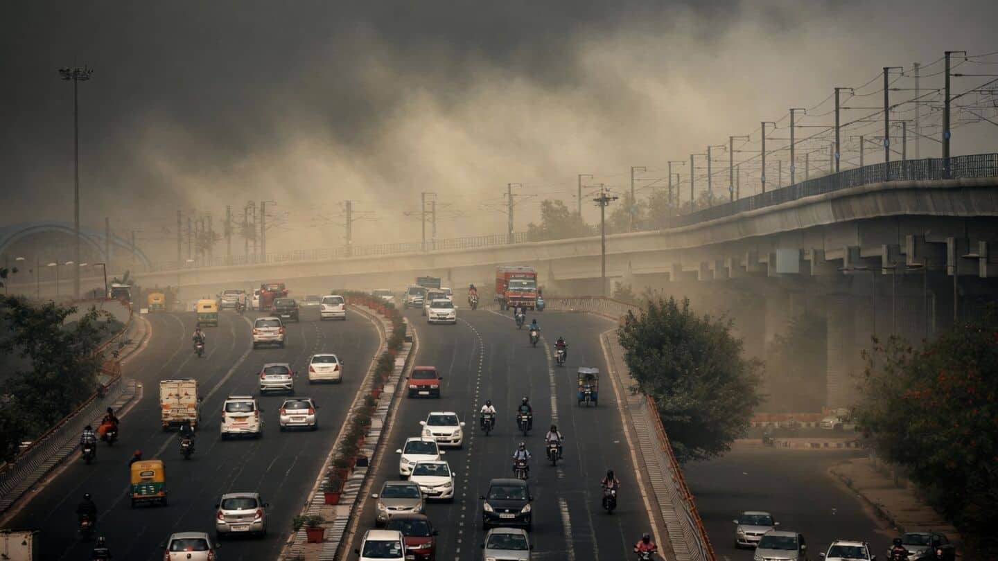 Delhi bars BS-IV and older commercial vehicles from November 1