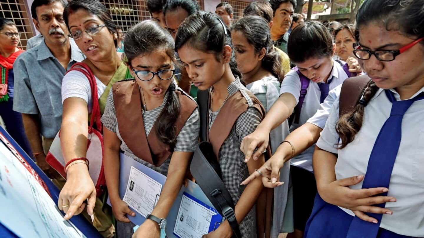 CBSE faces scrutiny after Class 12 students question on-screen marking