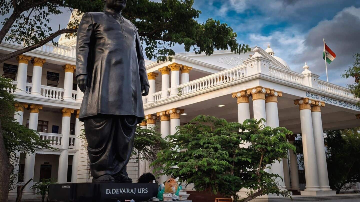 Mysuru replaces statue of former Karnataka CM Devaraj Urs