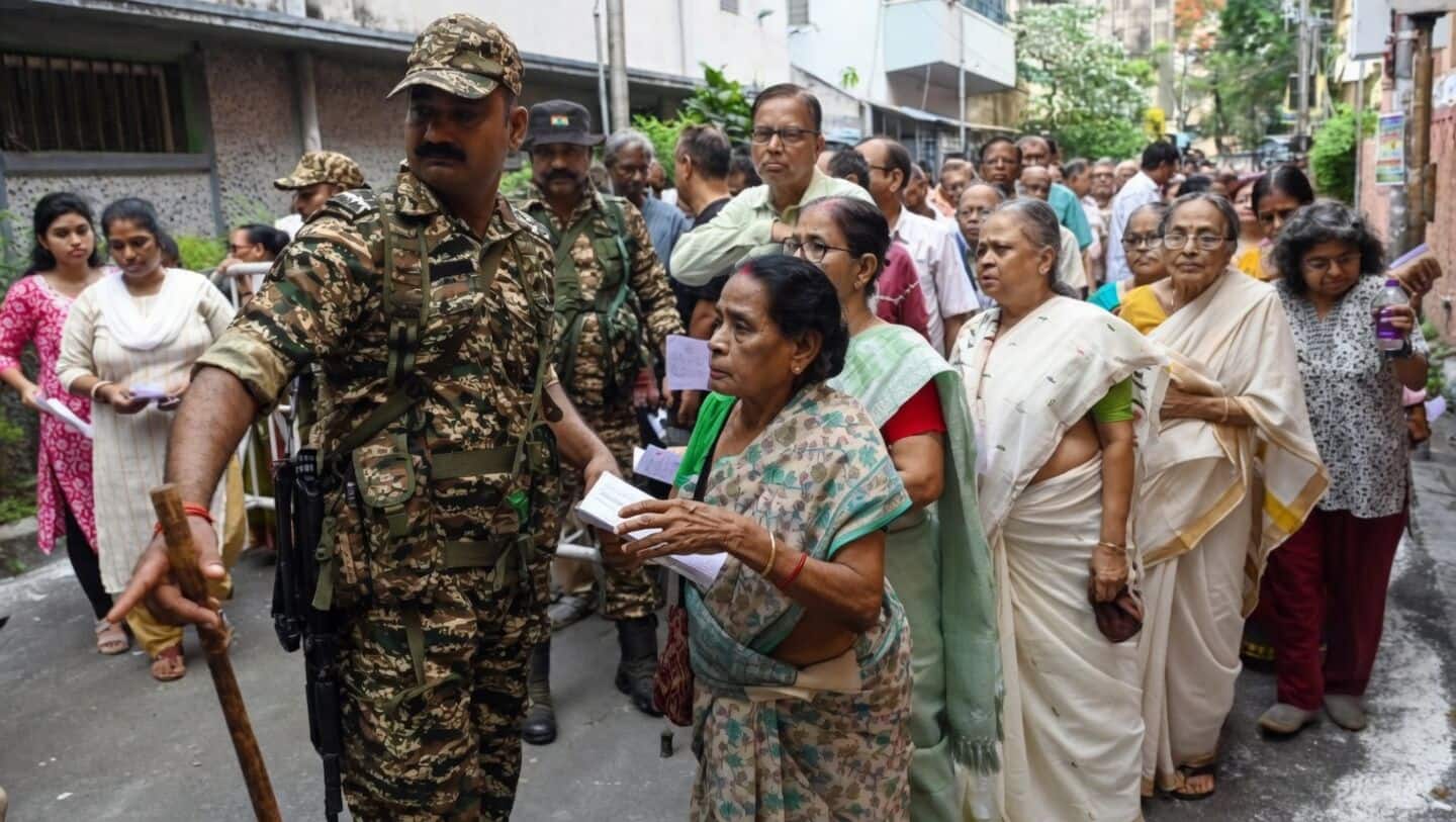 Center begins pulling back 500 CAPF companies from West Bengal