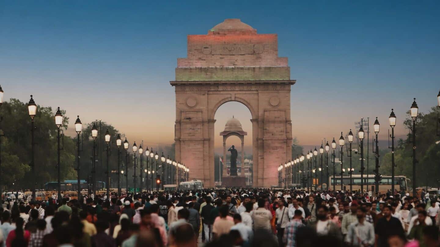 Delhi minimum 20°C, AQI 137 and IMD forecasts 33°C highs