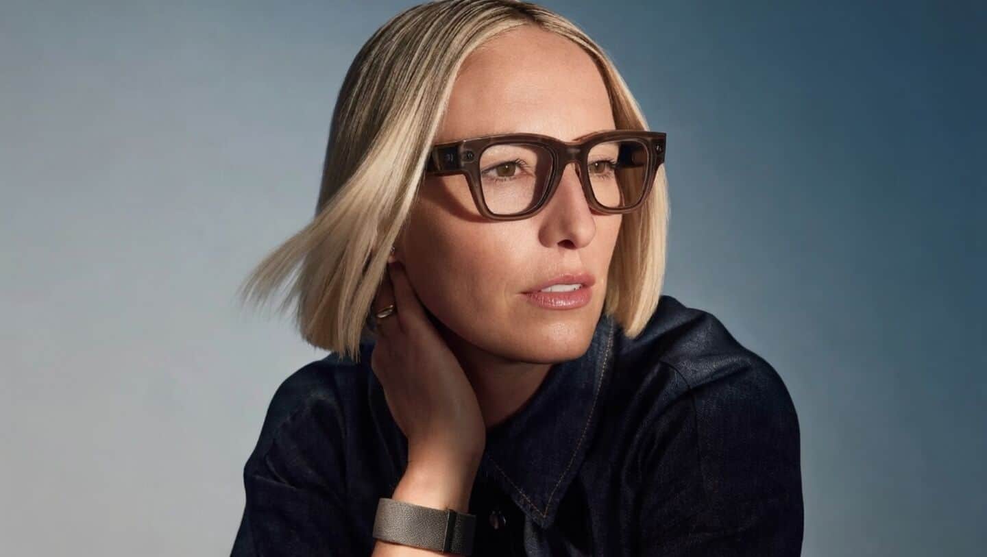 Meta lets Ray-Ban glasses send messages via neural air-writing wristband