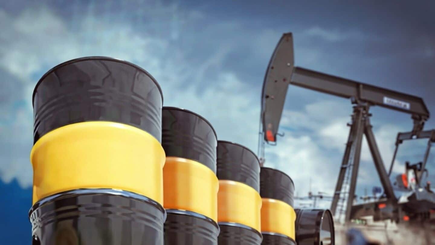 Oil prices slide as US considers Iranian oil import