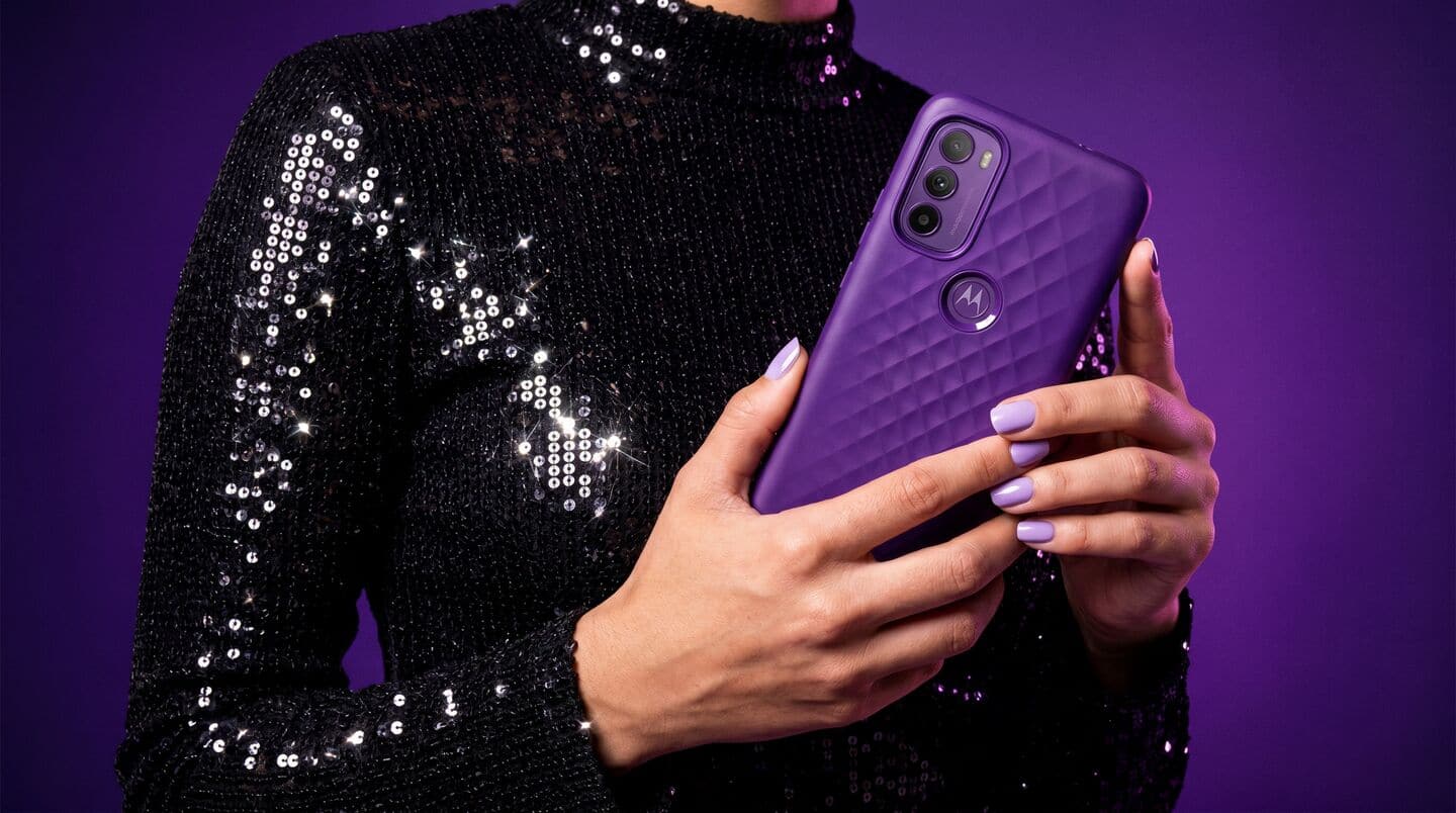 Motorola unveils Swarovski adorned signature phone and earbuds at €1,199