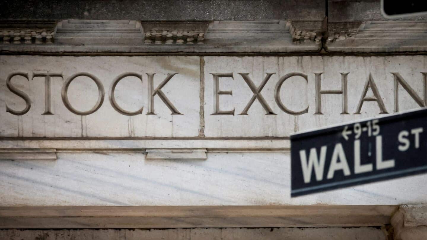 US markets slide as Trump rejects Strait of Hormuz reopening