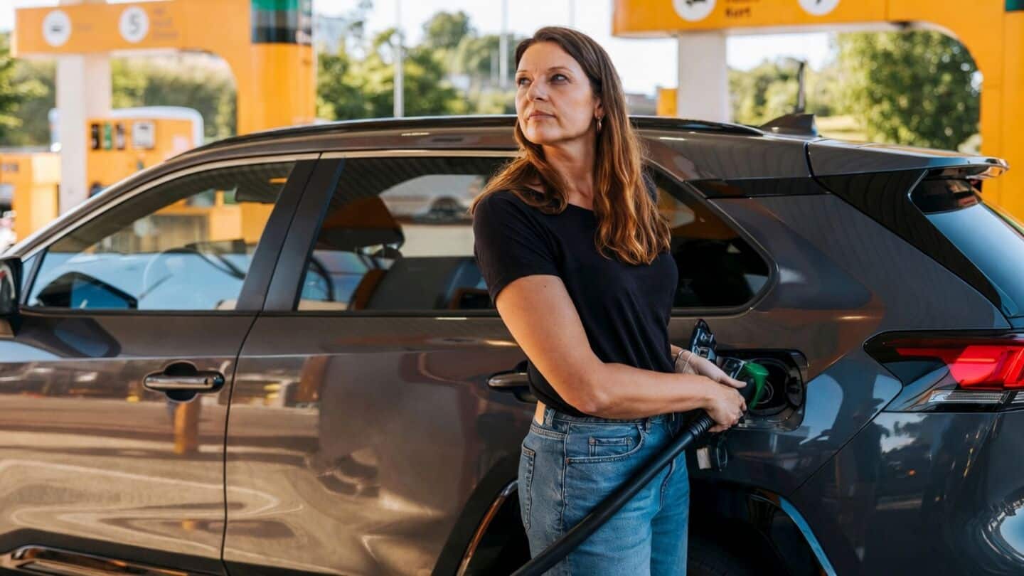UK diesel prices drop 17p per liter after June agreement