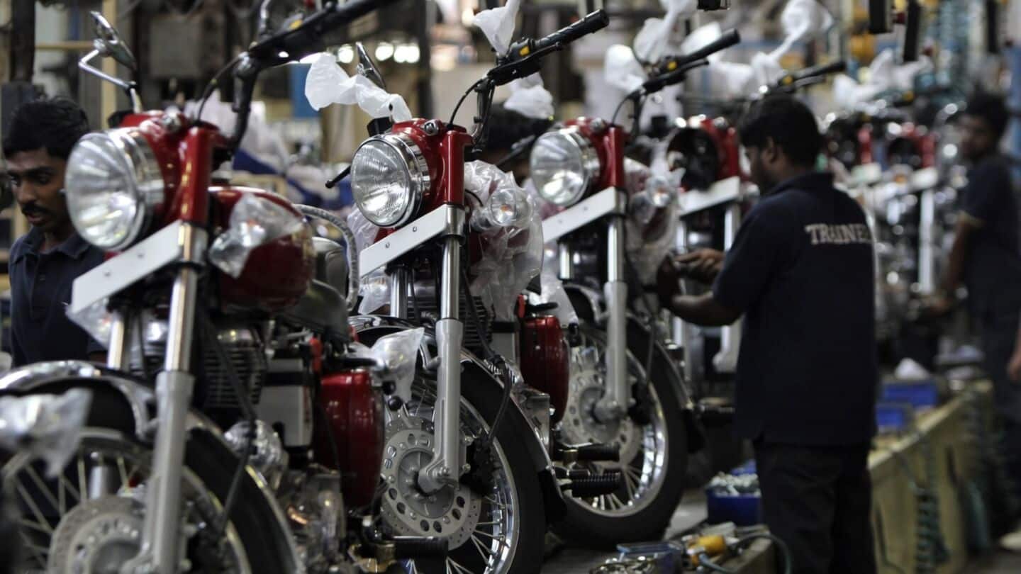 Delhi will ban new gasoline 2-wheeler registrations from April 2028
