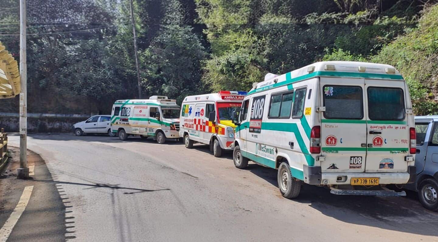 Himachal Pradesh ambulance strike targets Medswan Foundation over unpaid wages