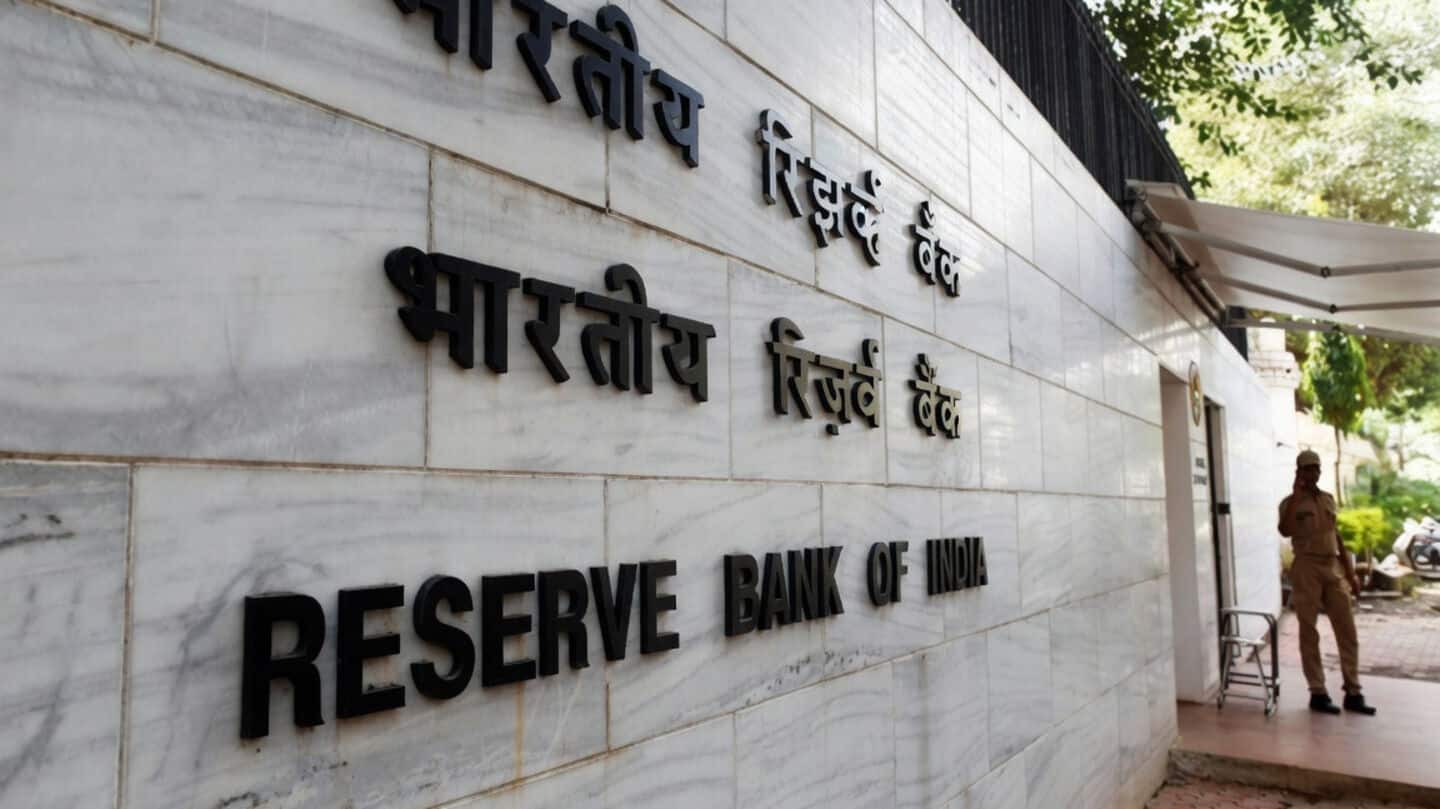 RBI tells banks to use CCIL, end ₹1.50-₹2 dollar markups