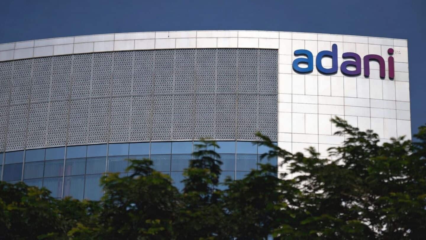Adani Green Energy posts 34% rise, ₹514cr Q4 profit