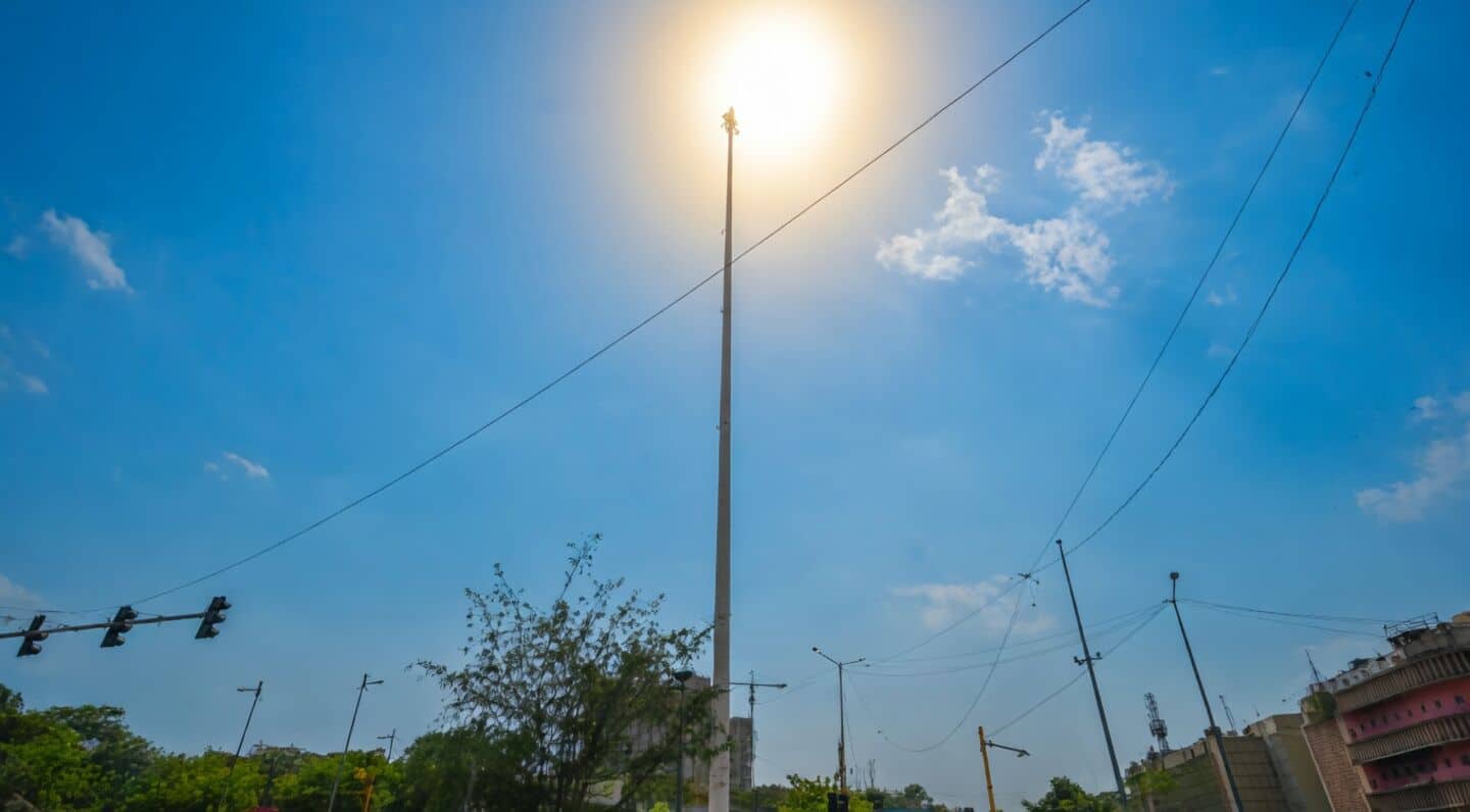 Delhi government to strengthen nearly 500 'Deshbhakti' tricolors after storms