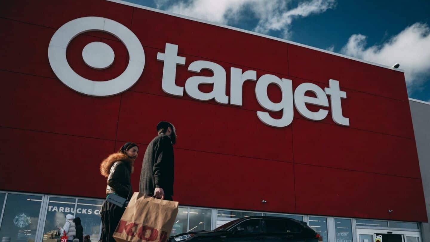 Target expects 5% sales gain as stock jumps over 6%
