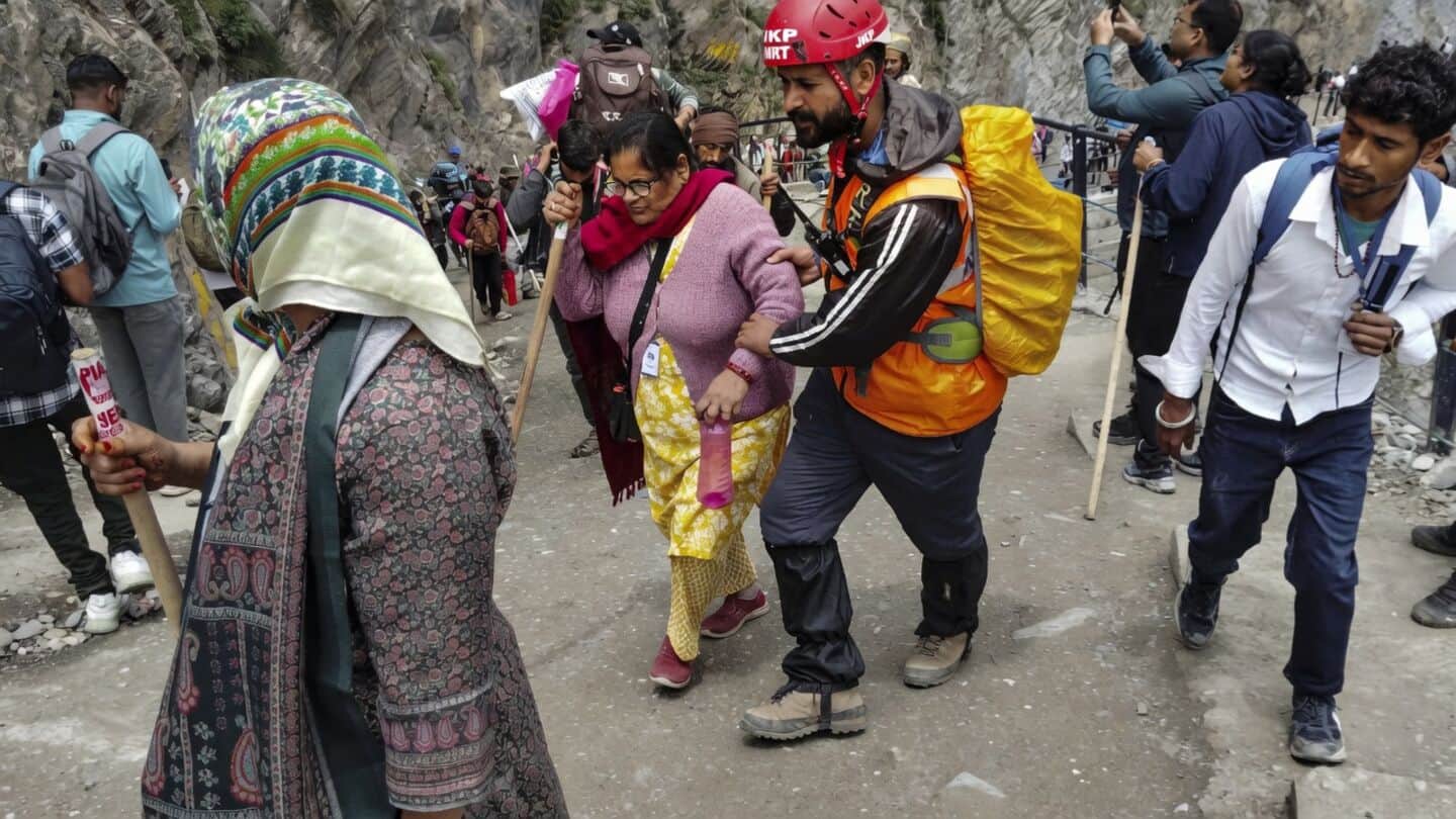 Nalin Prabhat flags 45 mountain rescue teams for Amarnath Yatra