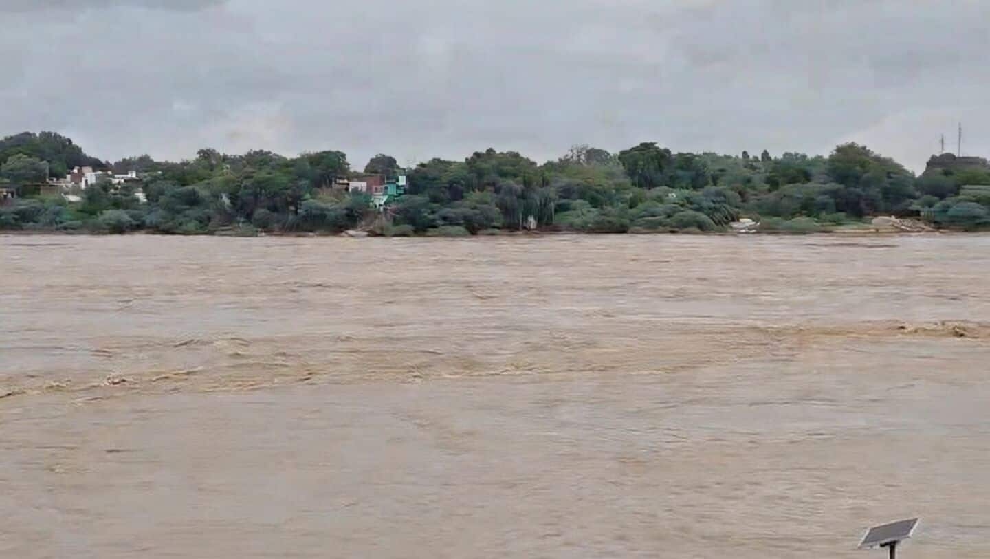 Chitrakoot teenage girls attempt suicide after filmed bathing in Yamuna