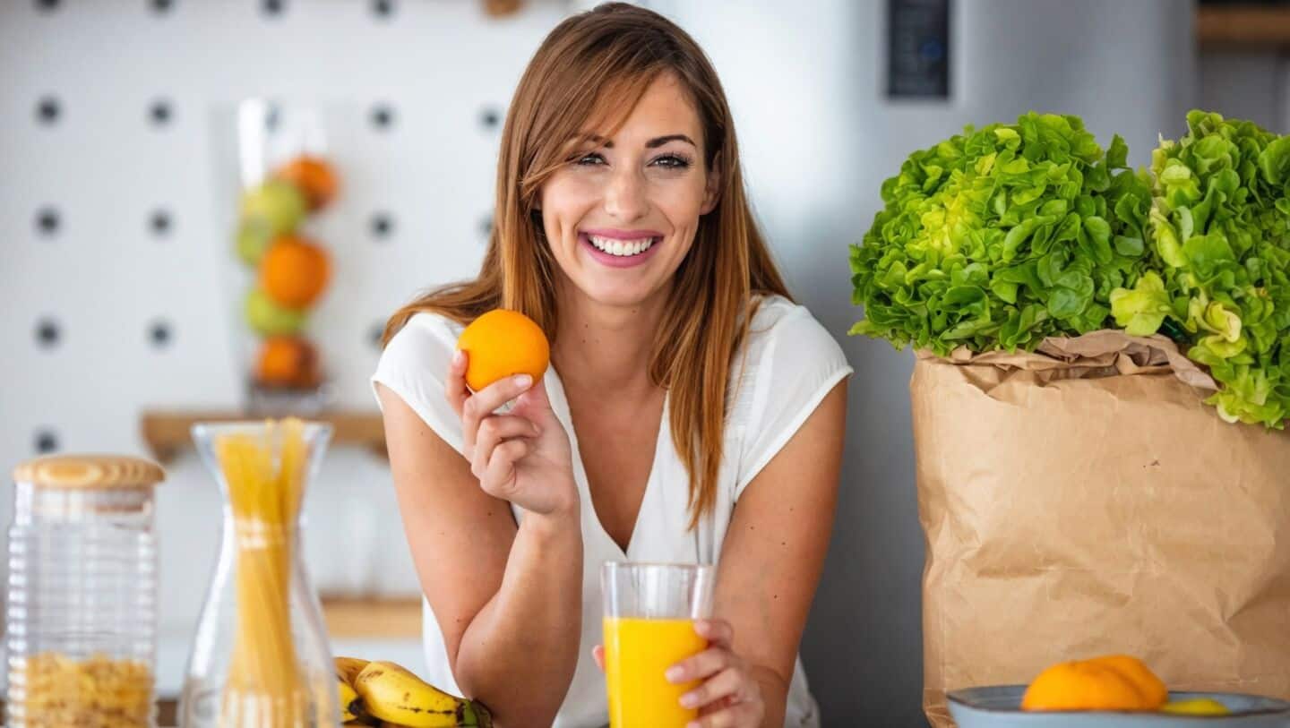 Waterloo researchers suggest vitamin C may lower digestive cancer risk