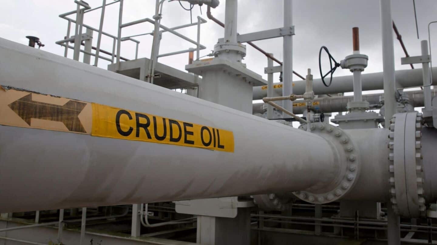 Houthi attacks on Saudi sites lift oil prices above $103