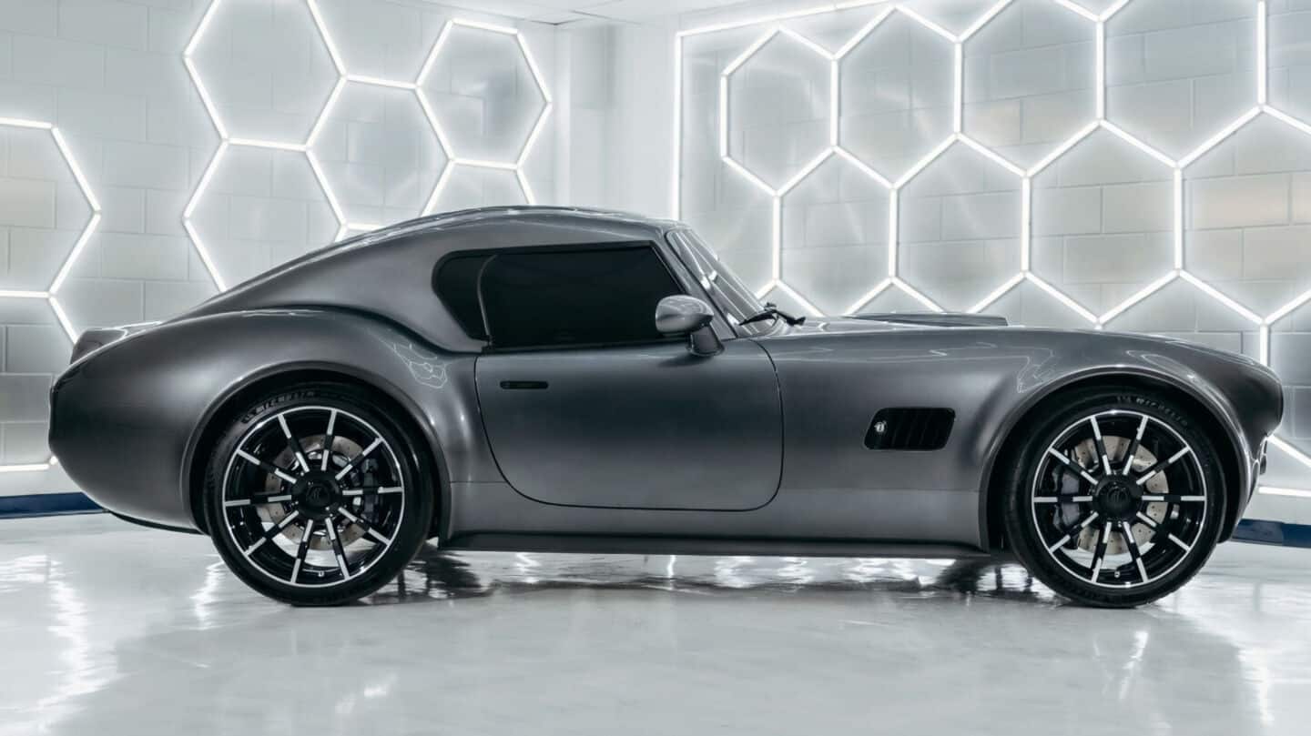 AC Cars launches 1st production fixed-roof Cobra with 730hp V8