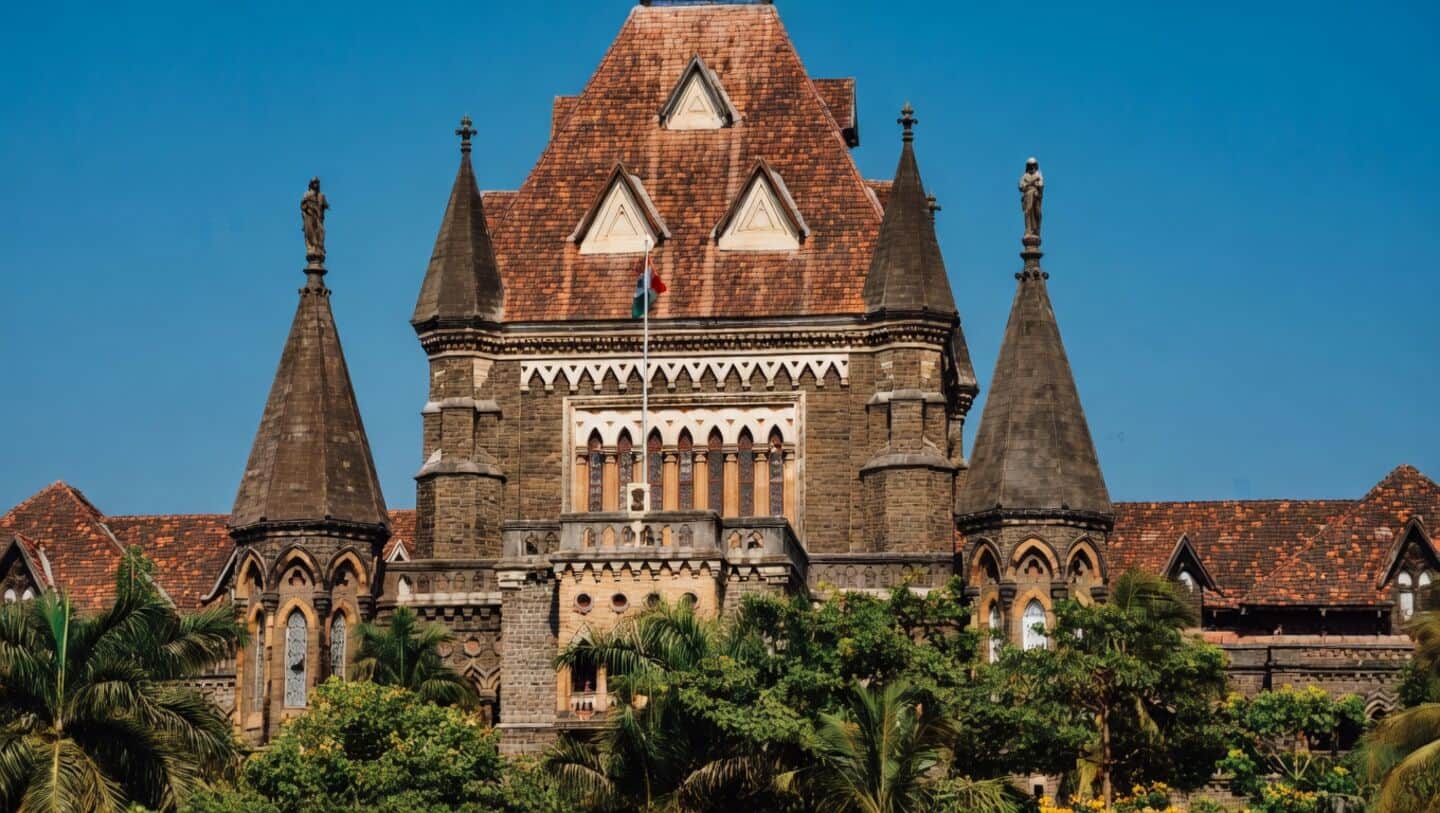 Nagpur bench quashes charges, rules wife sharing salary not cruelty