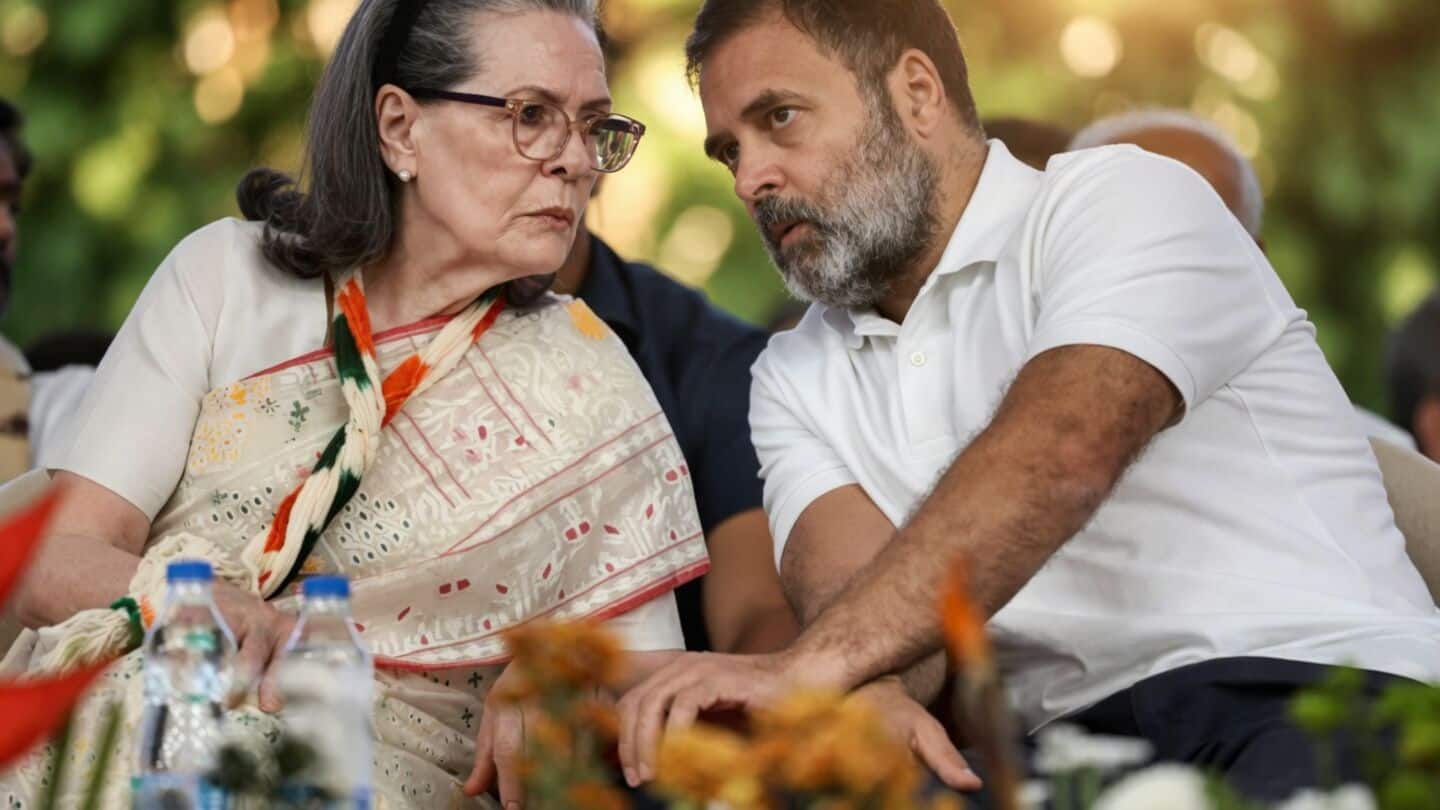 Delhi HC gives Sonia Gandhi and Rahul Gandhi 3 weeks