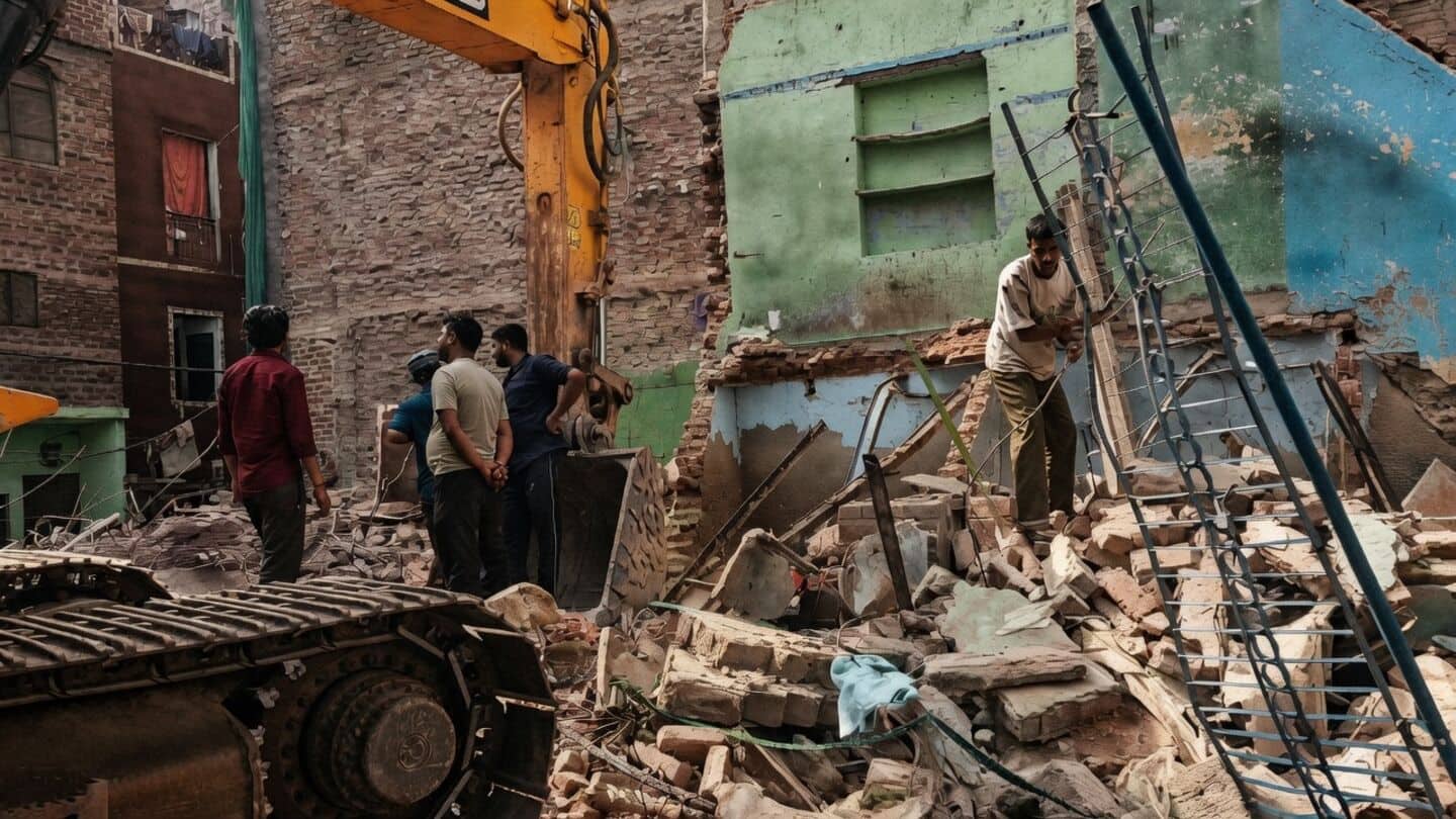 Seemapuri building collapse leaves 4 dead as DNA tests start