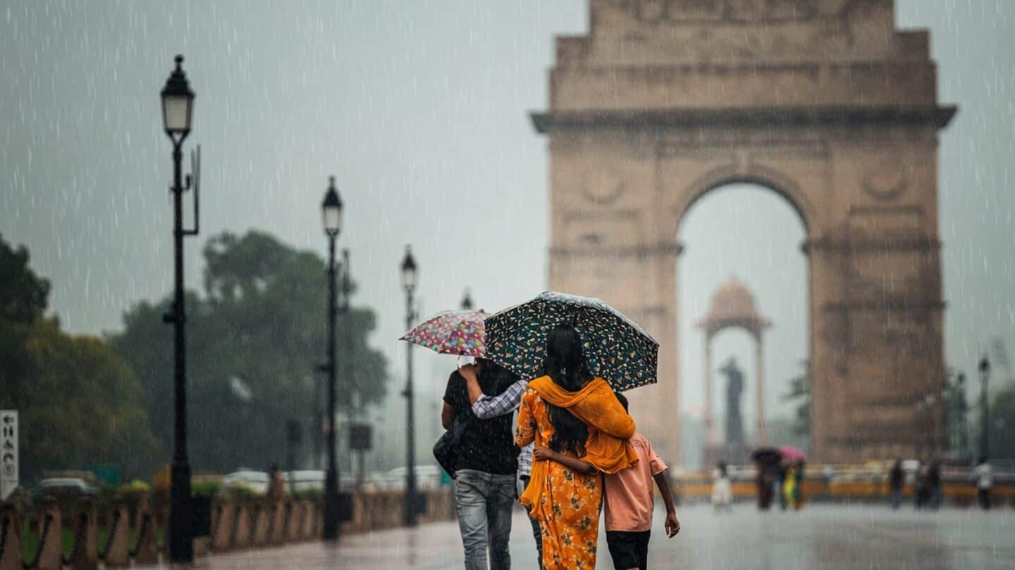 Dust storm and thunderstorms bring rain as IMD alerts Delhi-NCR